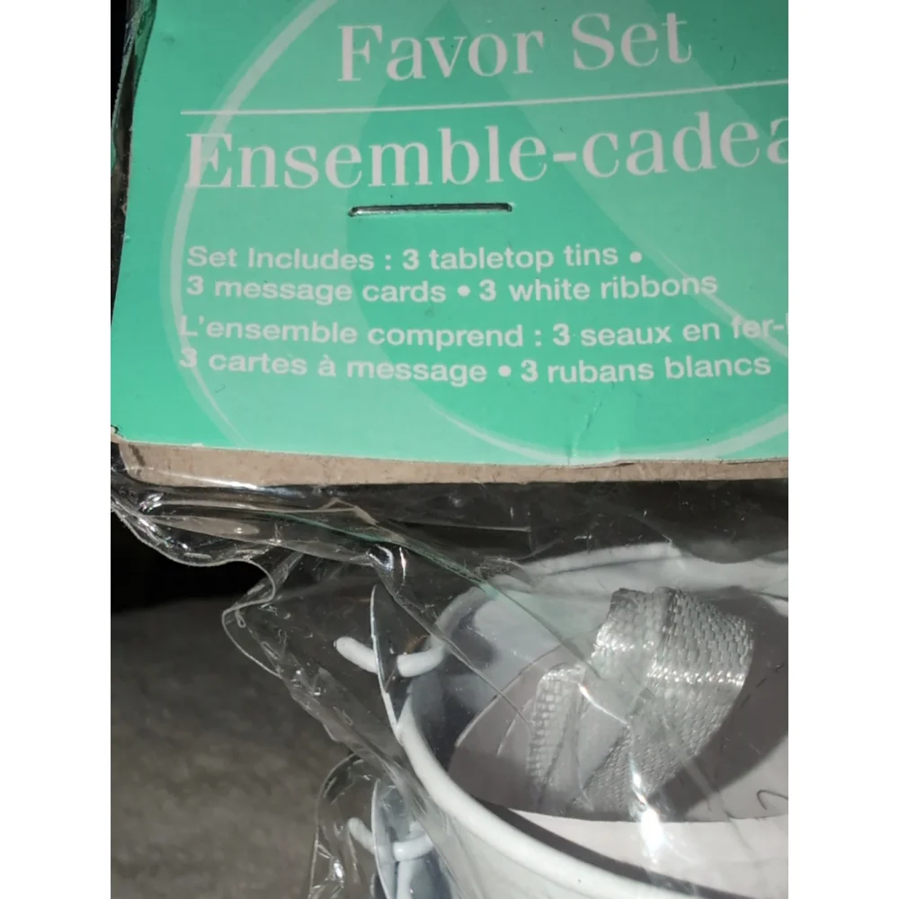 Table Favors Set X 2 New in Bags
